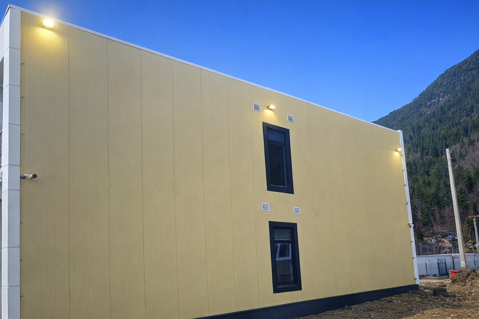 Модульная гостиница площадью 1 357 кв. м - фото