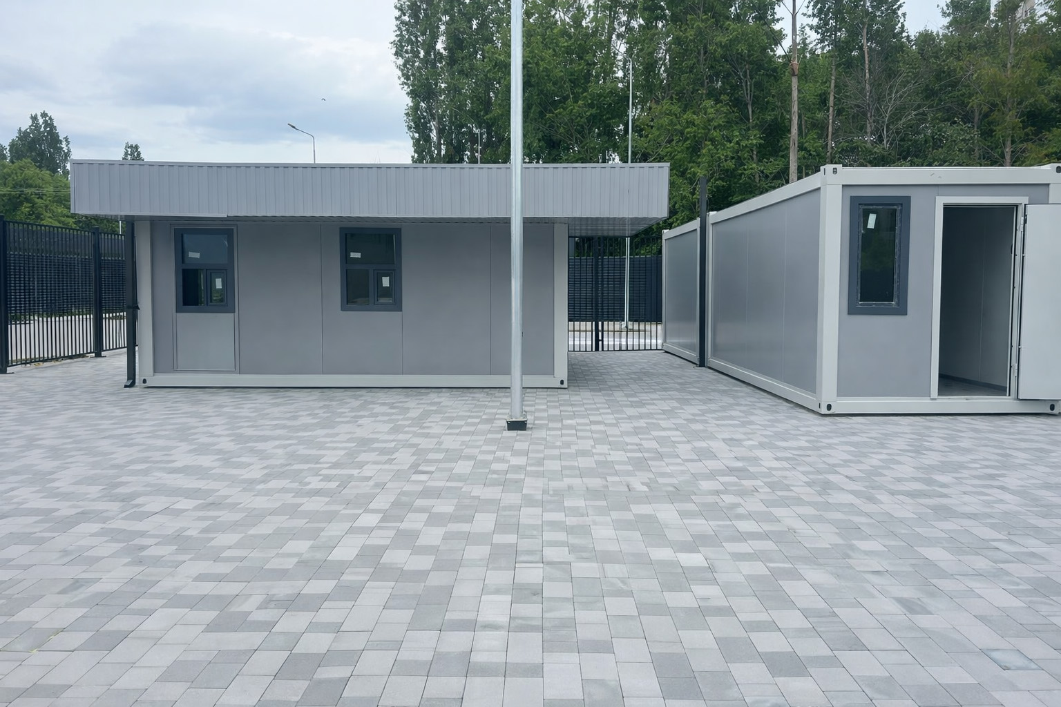 Модульные здания для инфраструктуры стадиона - фото