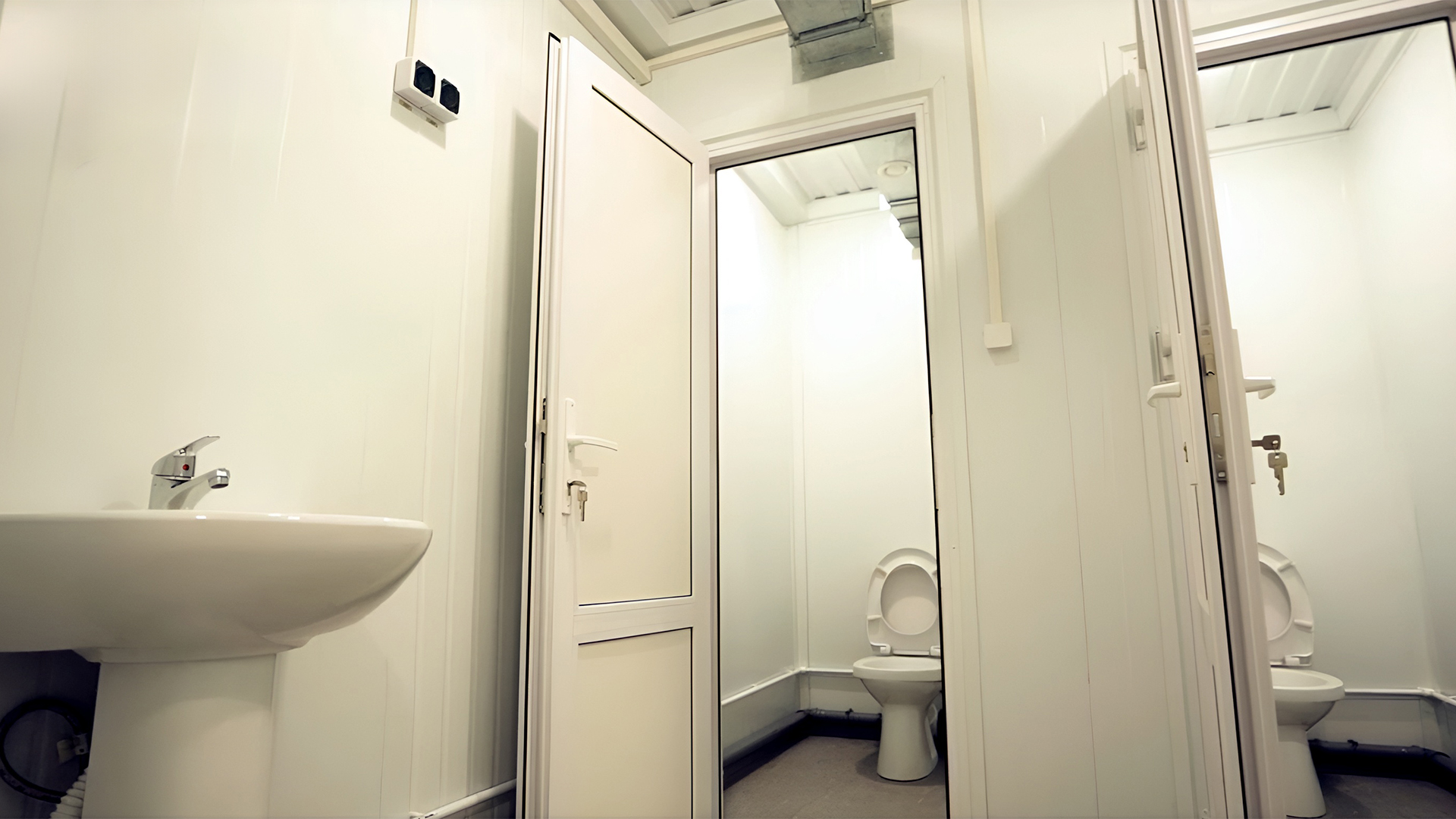 Модульное здание моечного комплекса - фото