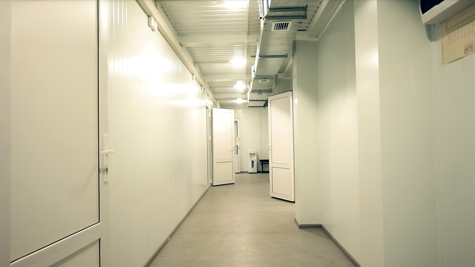 Модульное здание моечного комплекса - фото