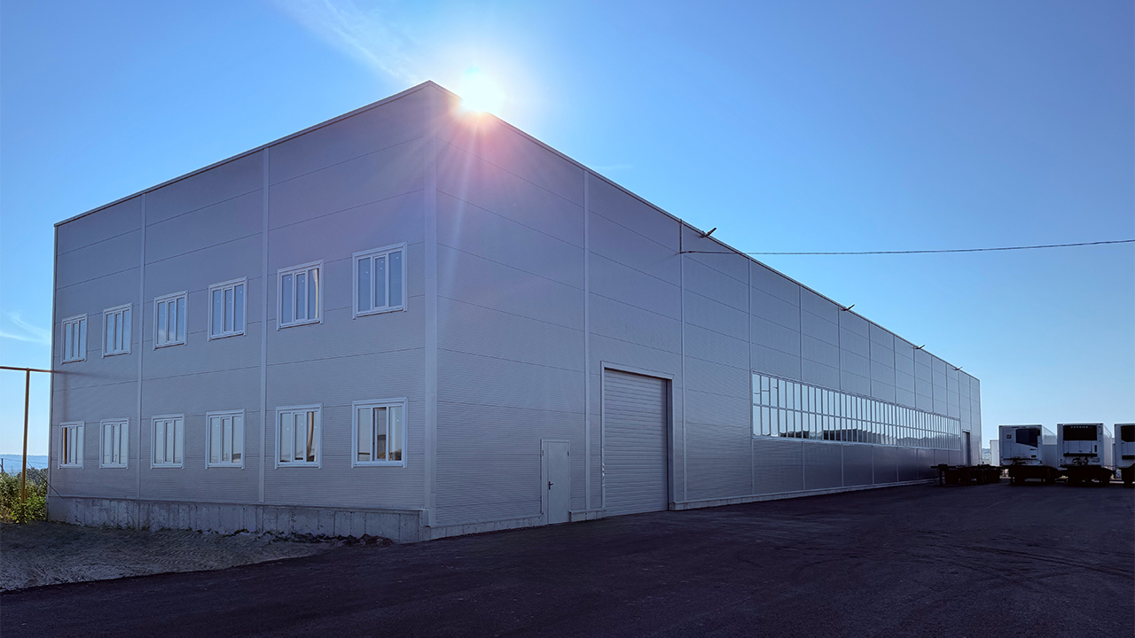 Склад площадью 1 400 кв. м - фото