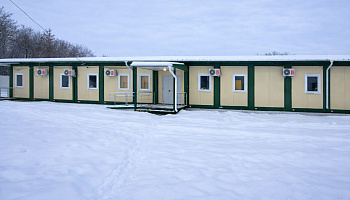 Одноэтажная поликлиника на базе модульных конструкций - фото