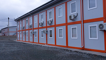 Рабочий поселок для строительной компании - фото