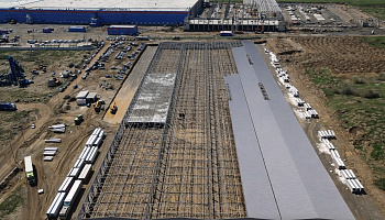 Поставка панелей из минеральной ваты для строительства фабрики - фото