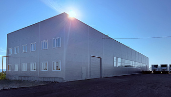 Склад площадью 1 400 кв. м - фото