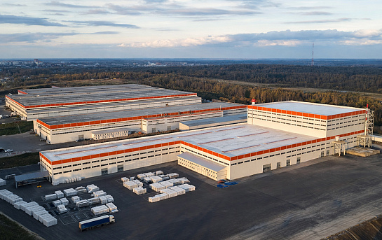 Инновации в строительстве: на «Радио 1» рассказали о производственной линии сэндвич-панелей в Можайске