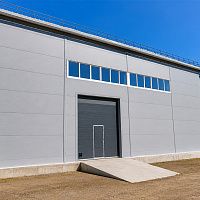 10 преимуществ сэндвич-панелей DoorHan: технологии, качество и надежность