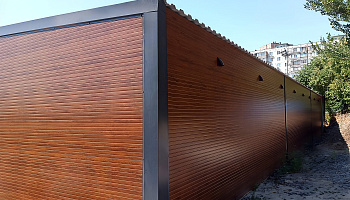 Раздевалка для футбольного клуба - фото