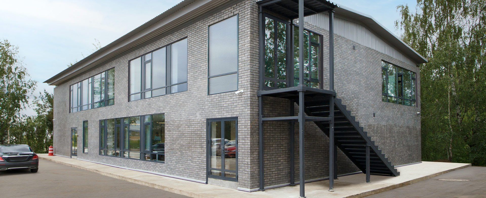 Офисные здания - фото